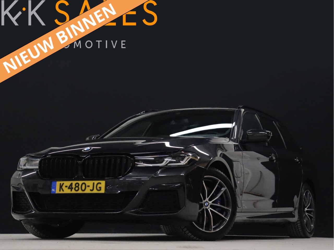 BMW 5-serie Touring - 530e M-Sport Shadowline [CAMERA, STANDKACHEL, DIGITAL DASH, VOL LEDER, ALARM K.3, SFEERLIC - AutoWereld.nl