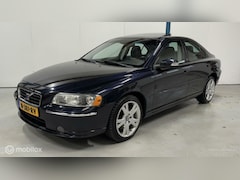 Volvo S60 - 2.5T Summum NL-AUTO / SCHUIFDAK