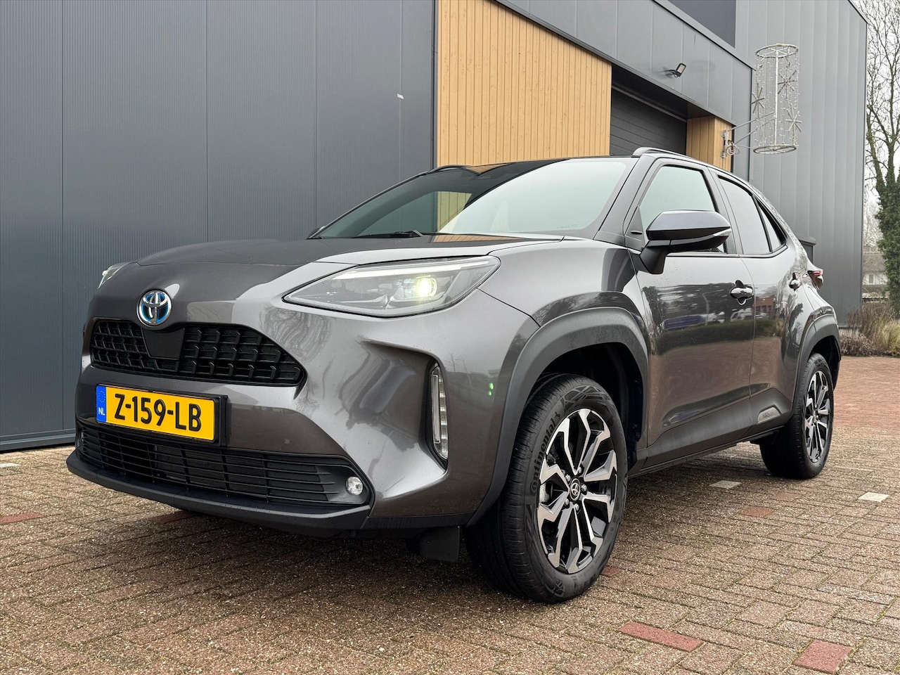 Toyota Yaris Cross - 1.5 Hybrid AWD DYNAMIC PLUS| ACC | Camera | Stuur/Stoelverwarming | HUD | Carplay | Navi | - AutoWereld.nl