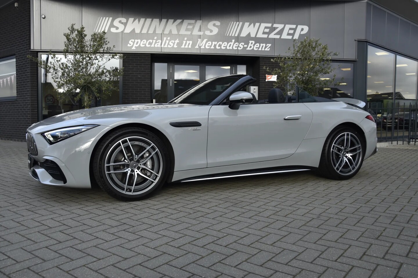 Mercedes-Benz SL-klasse Roadster - 43 AMG, Airscarf, 360 camera, gestuurde achteras Verwarmd stuurwiel, Nappaleder. - AutoWereld.nl