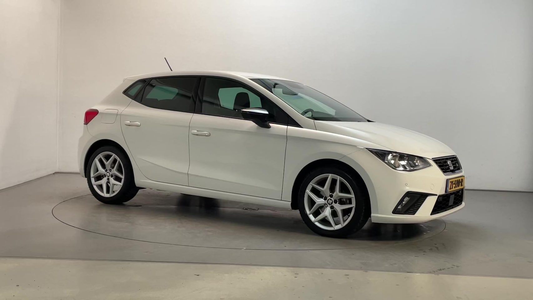 Seat Ibiza - 1.0 TSI 116pk FR Business Intense Camera Navigatie Climate Control - AutoWereld.nl