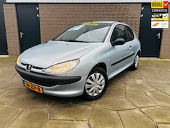 Peugeot 206 - 1.4 XT | AUTOMAAT | 3 Drs | Metallic | 2x elec. raam voor |