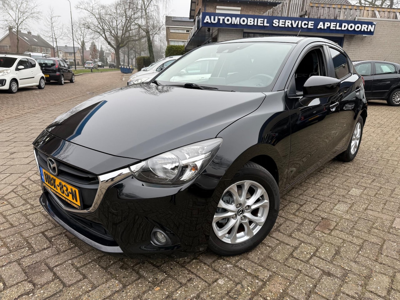 Mazda 2 - 1.5 Skyactiv-G S * NAVI*PDC*STOELVERW.*CRUISE*AIRCO*LM. VELGEN* - AutoWereld.nl