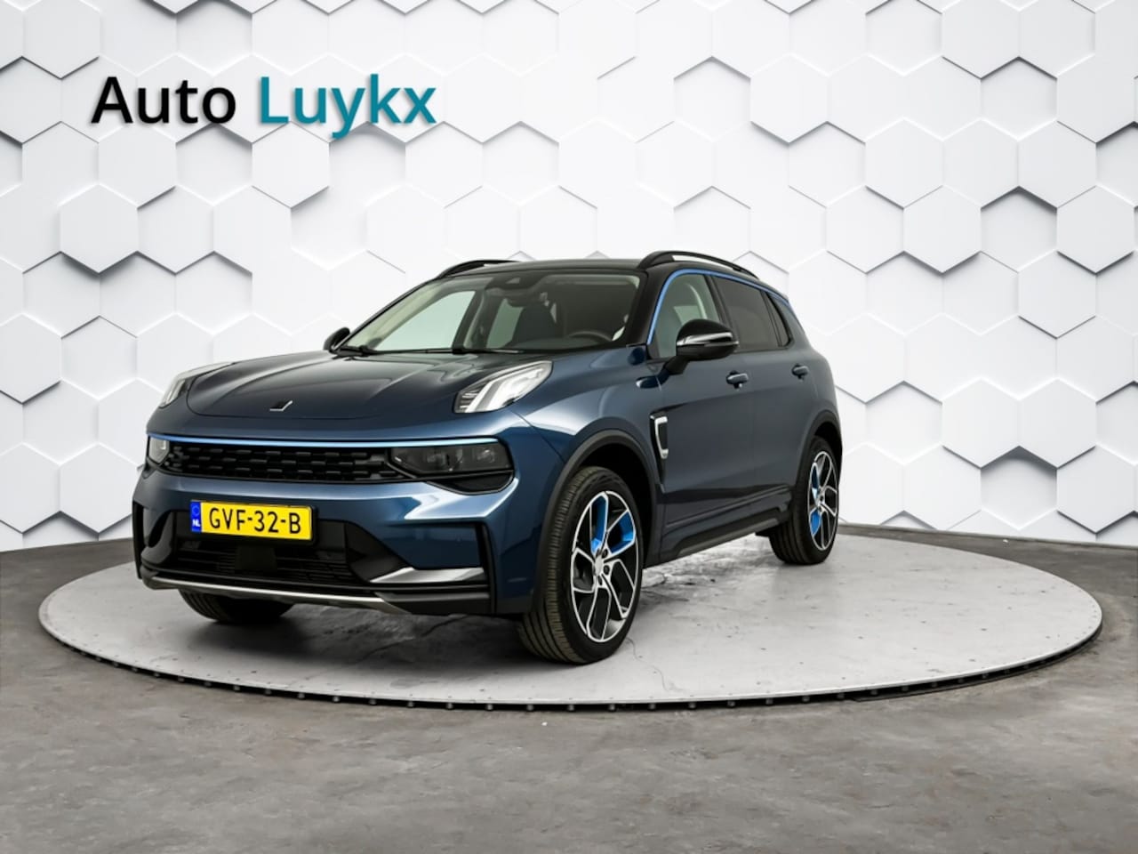 Lynk & Co 01 - 1.5 PHEV | 262 PK | Panoramadak | Navigatie - AutoWereld.nl