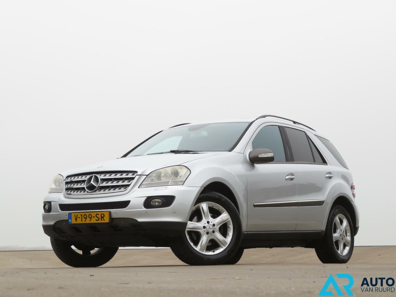 Mercedes-Benz M-klasse - 320 CDI * Youngtimer * Marge * ML 320 - AutoWereld.nl