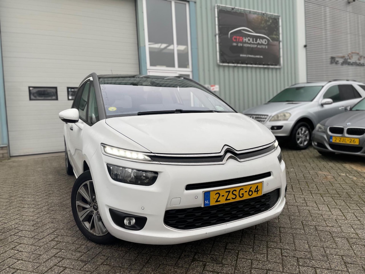 Citroën Grand C4 Picasso - 1.6 e-HDi Business (bj 2015) AUTOMAAT|7P|CAM|LED - AutoWereld.nl