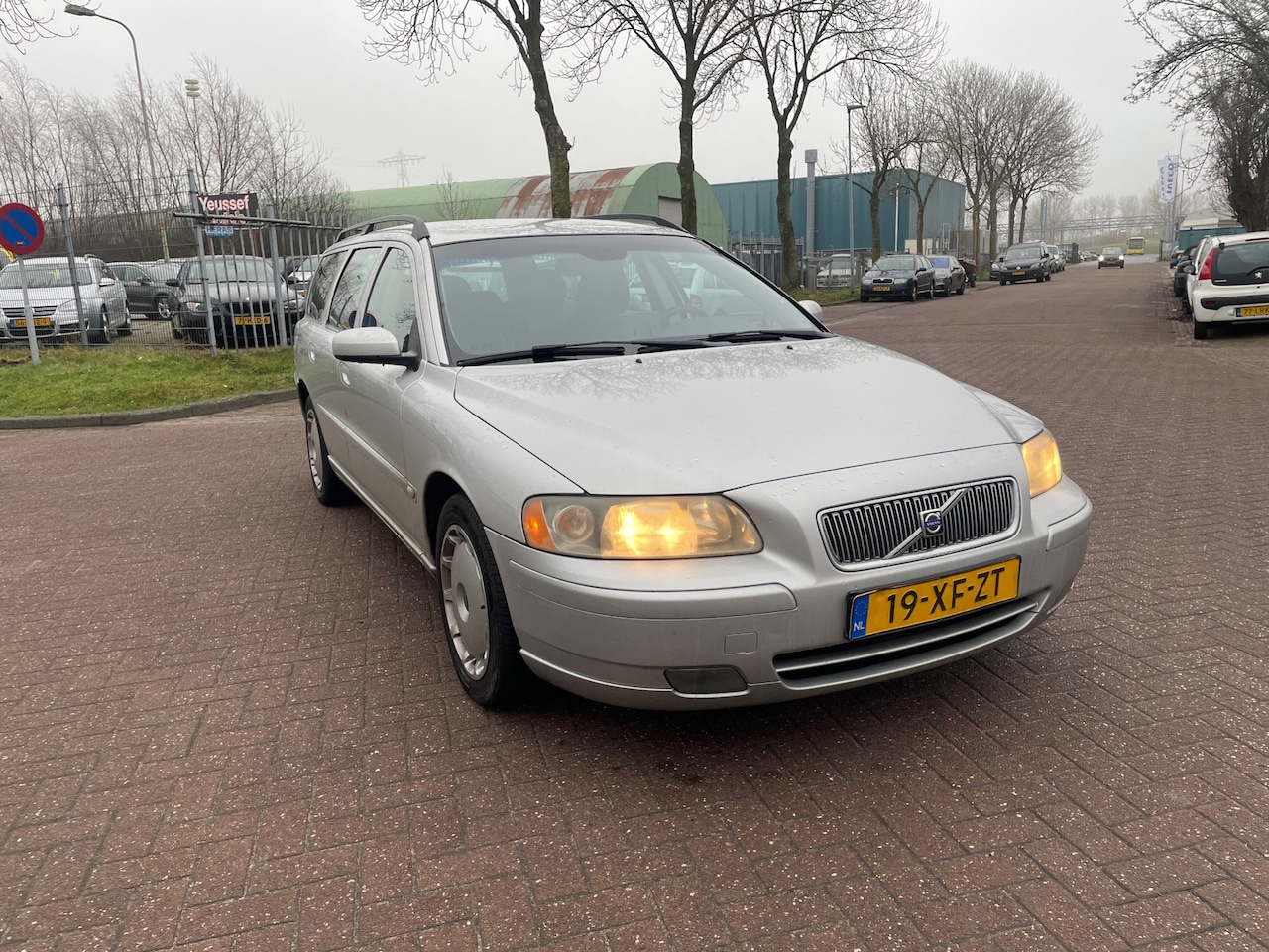 Volvo V70 - 2.4 D 2.4D - AutoWereld.nl