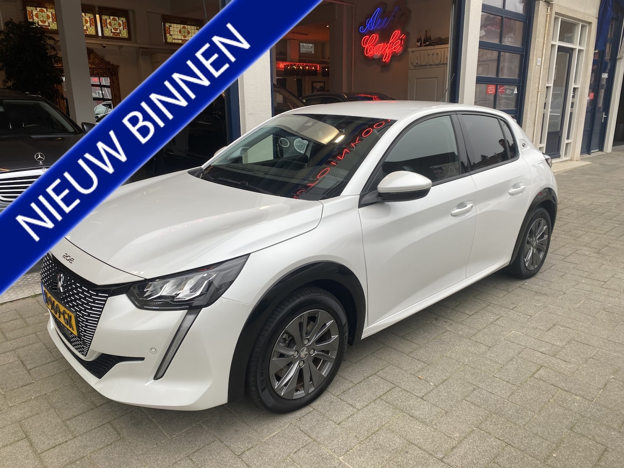 Peugeot e-208 - EV Allure 50 kWh NAVI/CAMERA/CARPLAY/NL AUTO - AutoWereld.nl