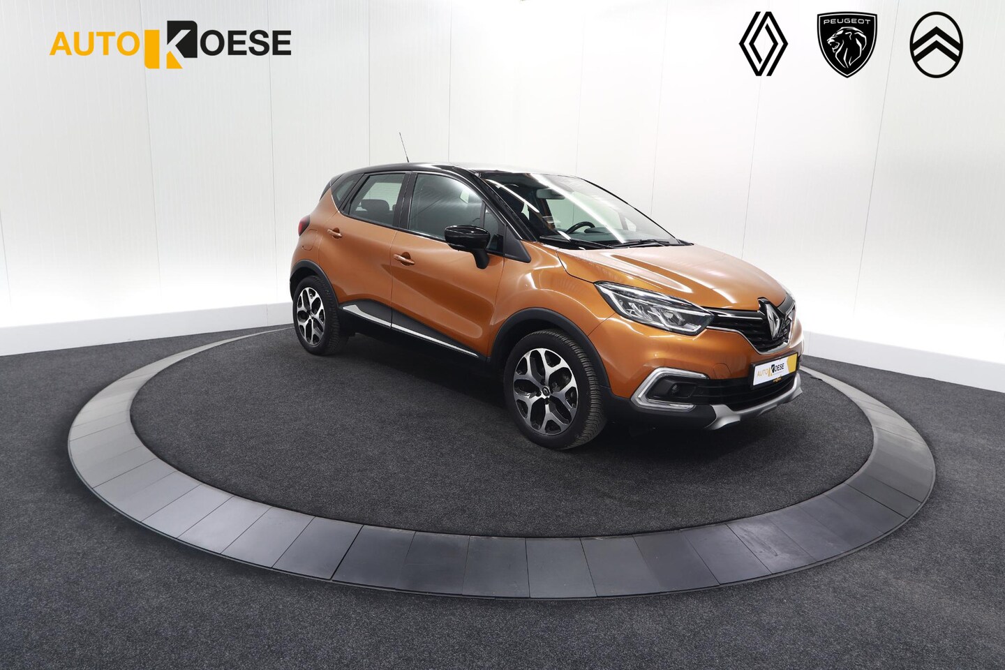 Renault Captur - TCe 120 EDC Intens | Trekhaak | Camera | Stoelverwarming | Navigatie - AutoWereld.nl