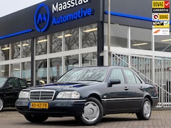 Mercedes-Benz C-klasse - 230 Elegance AUT Topstaat Boekjes Cruise Lage KM Nap Nieuwe APK Prive collectie