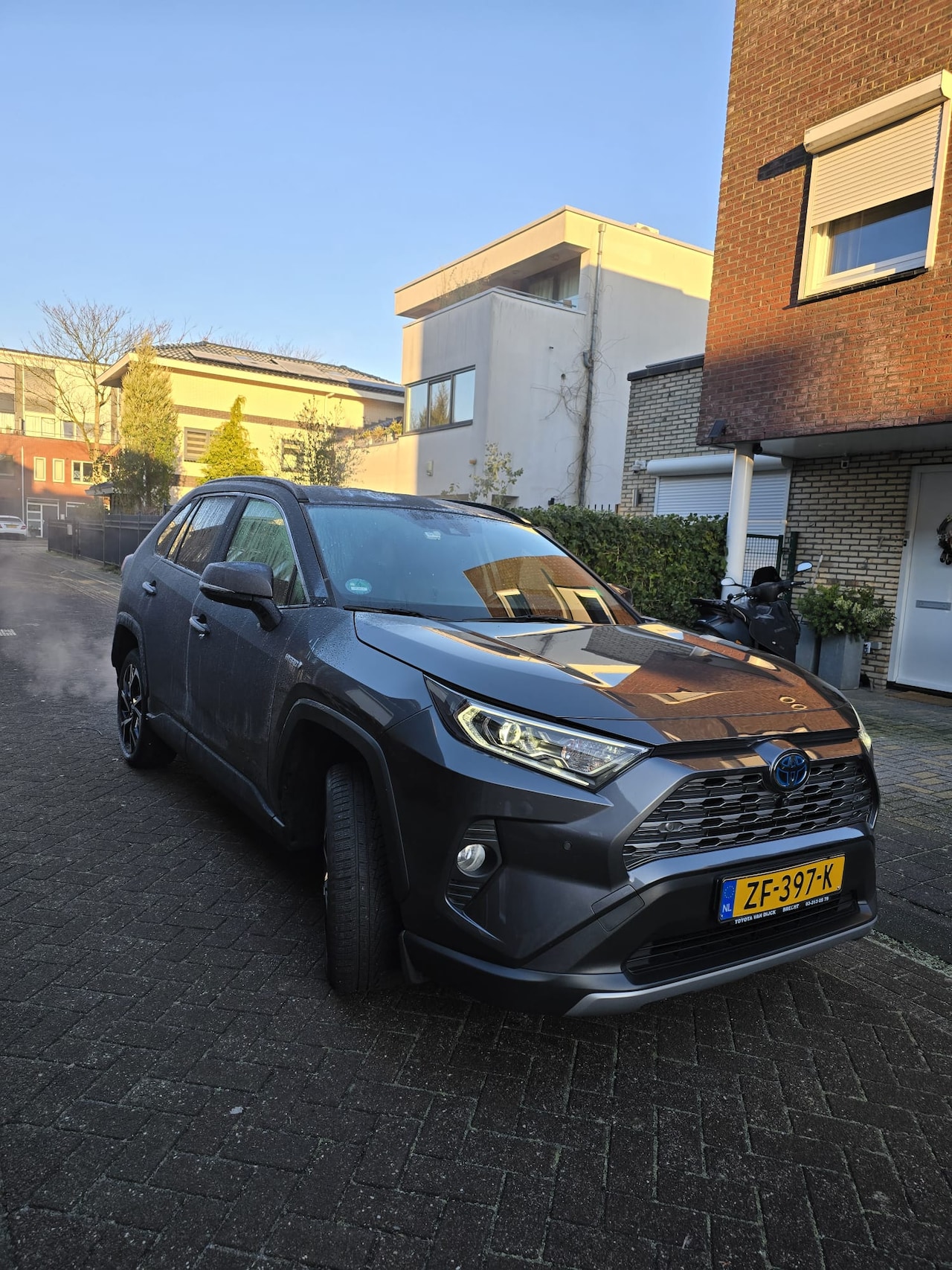 Toyota RAV4 - 2.5 Hybrid AWD Executive - AutoWereld.nl