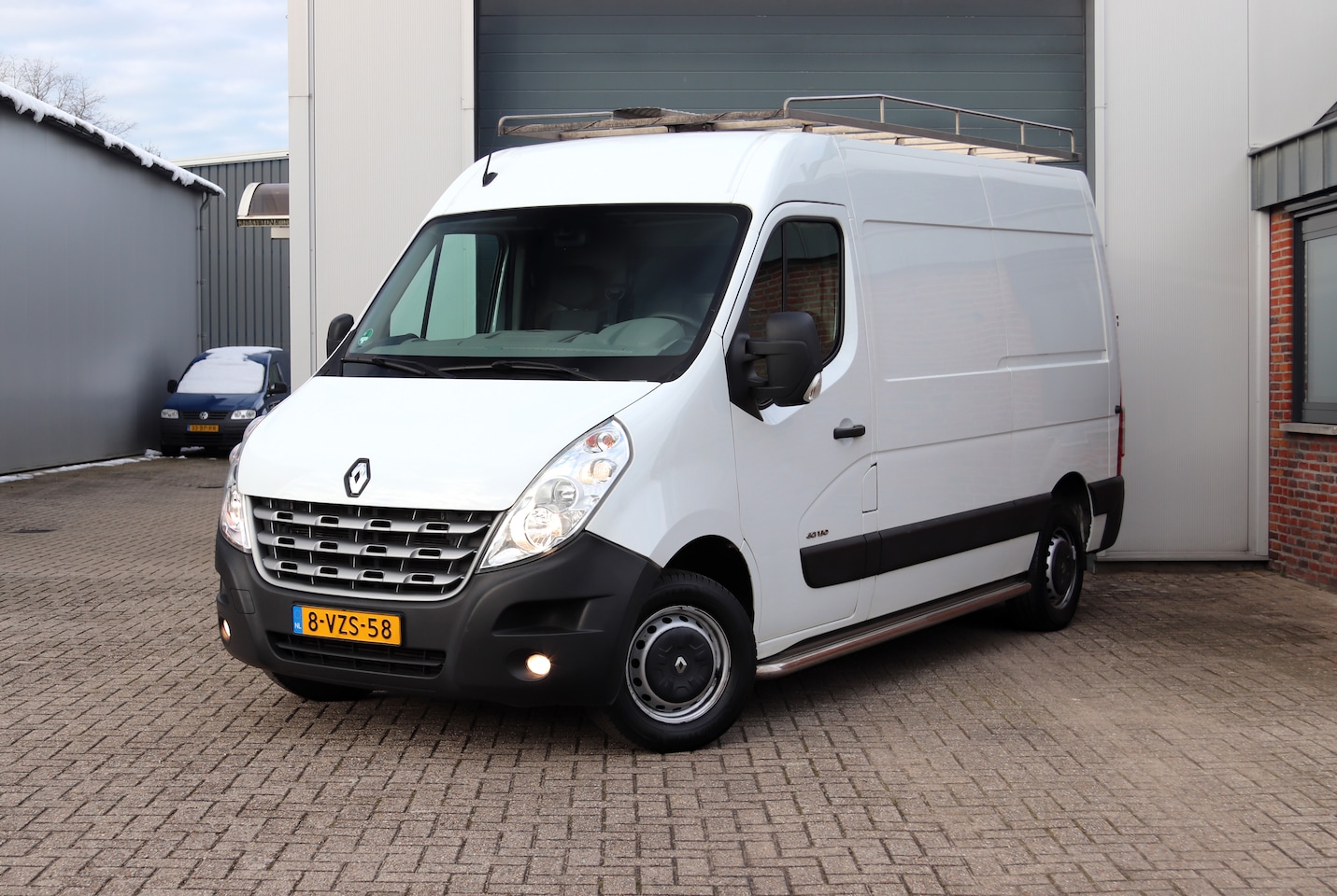 Renault Master - T35 2.3 dCi L2H2 DC L2H2 150PK Imperiaal Trekhaak 1.EIG! Dealer Ond. - AutoWereld.nl