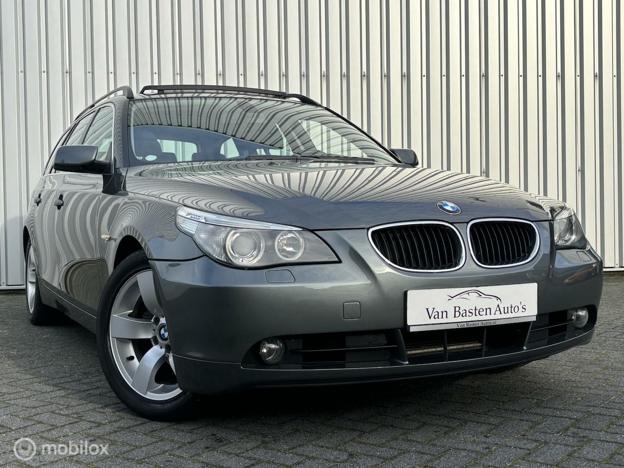 BMW 5-serie Touring - 525i Executive | E61 | Aut | Youngtimer | Leder | Panorama dak | Volledige historie | - AutoWereld.nl