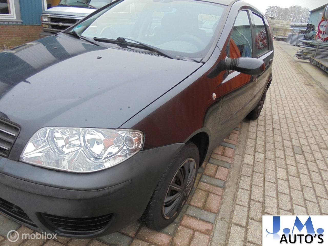 Fiat Punto - 1.4-16V Dynamic INRUIL KOOPJE 650 EURO ZO MEENEEM PRIJS - AutoWereld.nl