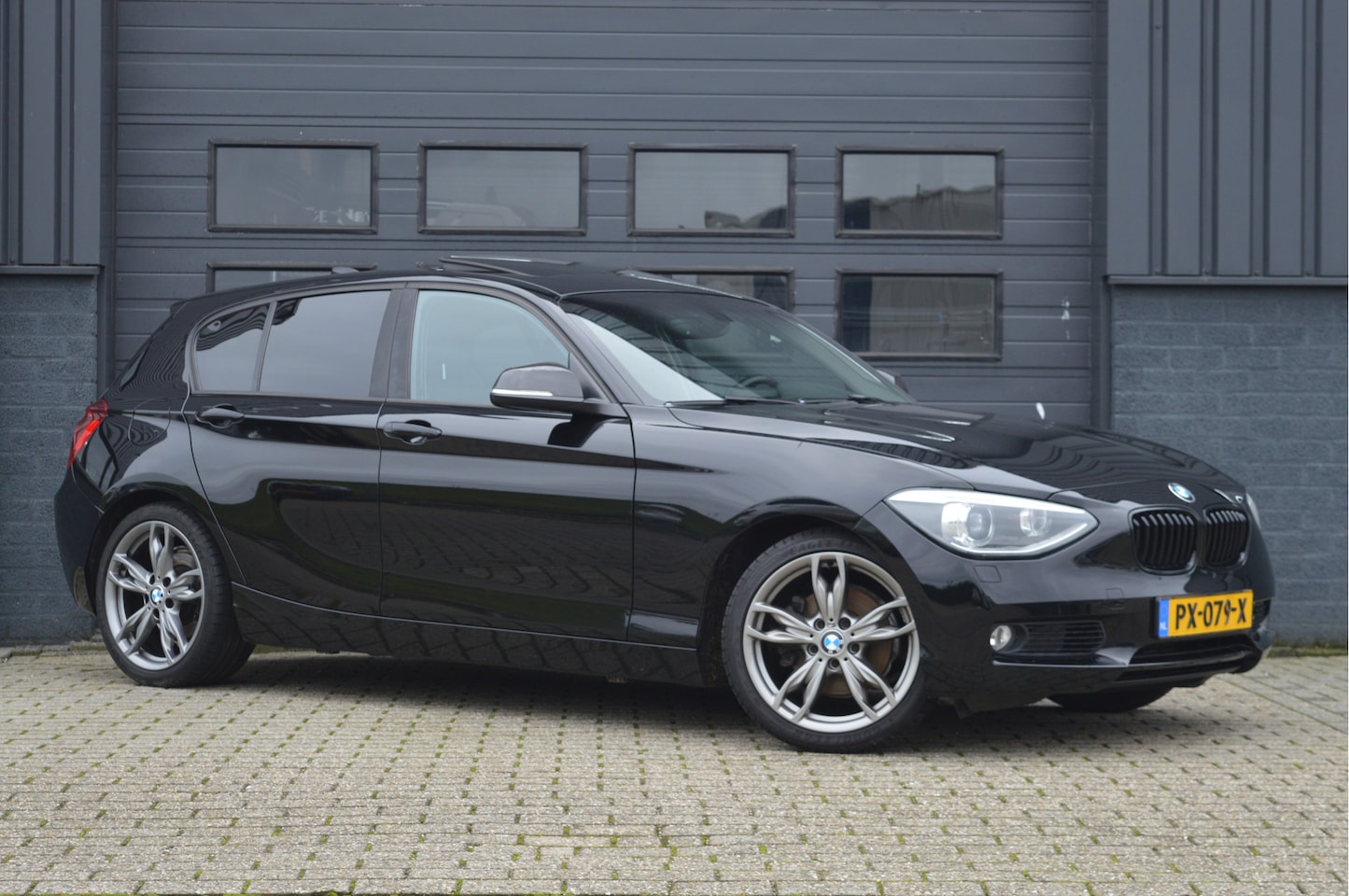 BMW 1-serie - 118i High Executive | SCHUIFDAK | H&K | TREKHAAK | - AutoWereld.nl