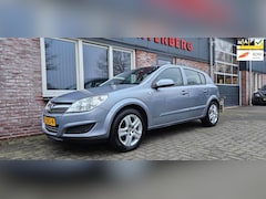 Opel Astra - 1.6 Essentia Airco Trekhaak Cruise Control Leuke Auto