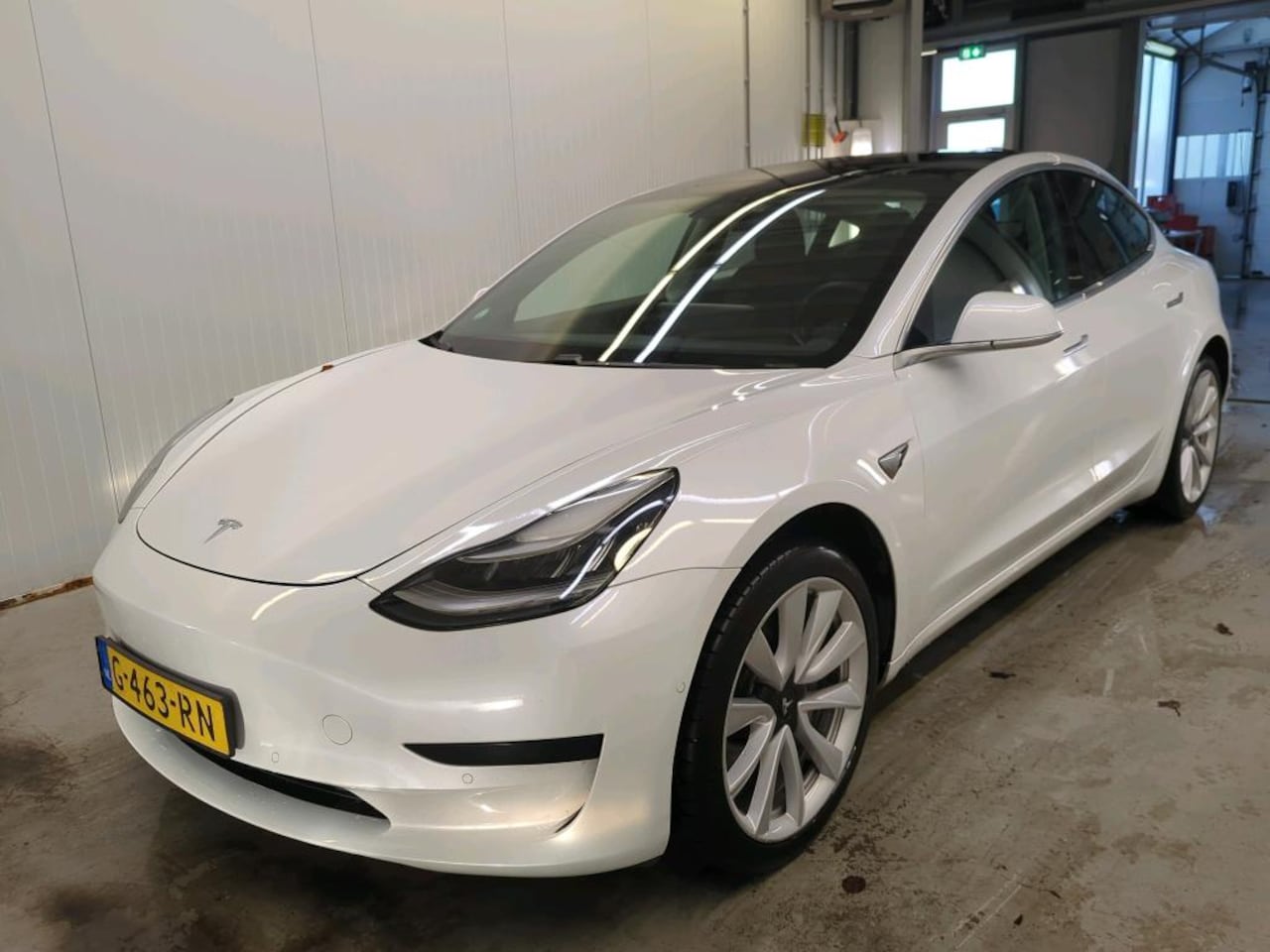 Tesla Model 3 - Standard RWD Plus [ AUTOPILOT+19+LEDER+CAMERA+PDC+LED ] - AutoWereld.nl