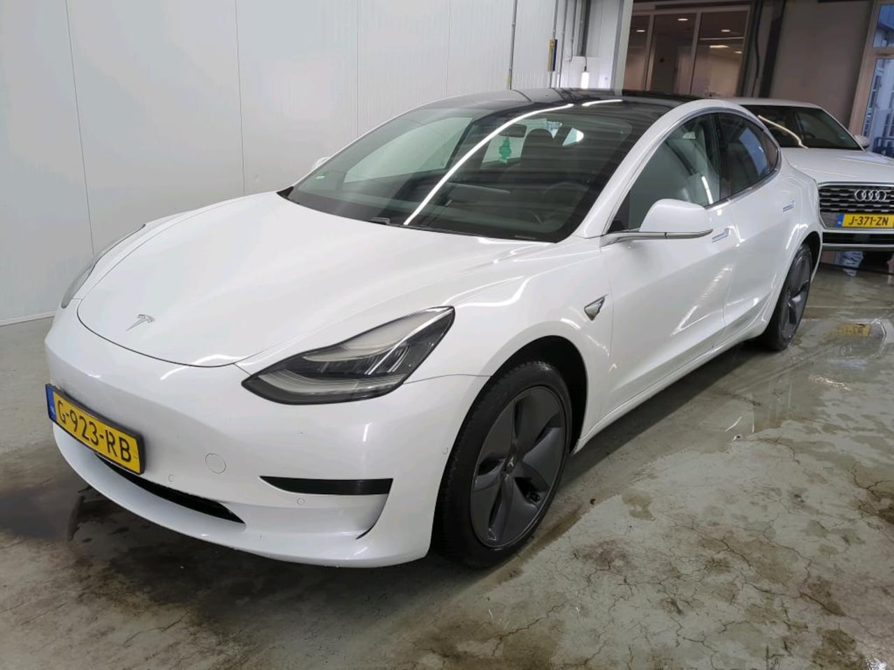 Tesla Model 3 - Standard RWD Plus [ AUTOPILOT+60 kWh+PREMIUM AUDIO ] - AutoWereld.nl