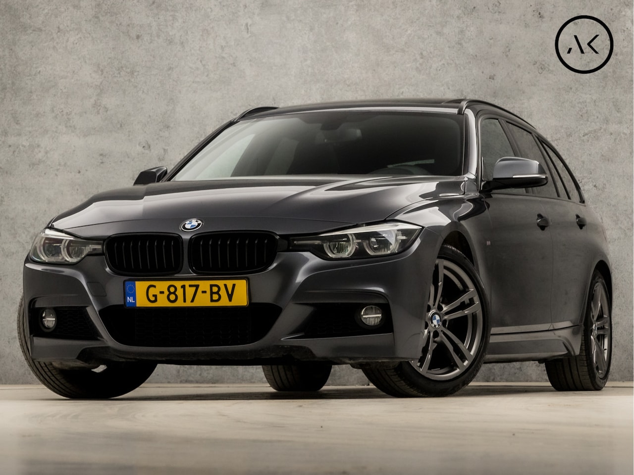 BMW 3-serie Touring - 318i M Sport Automaat (PANORAMADAK, M PAKKET, GROOT NAVI, STOELVERWARMING, LEDEREN SPORTST - AutoWereld.nl