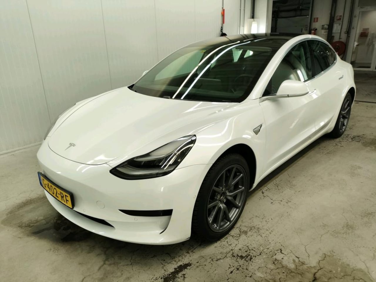 Tesla Model 3 - Standard RWD Plus [ AUTOPILOT+60 kWh+PREMIUM AUDIO ] - AutoWereld.nl