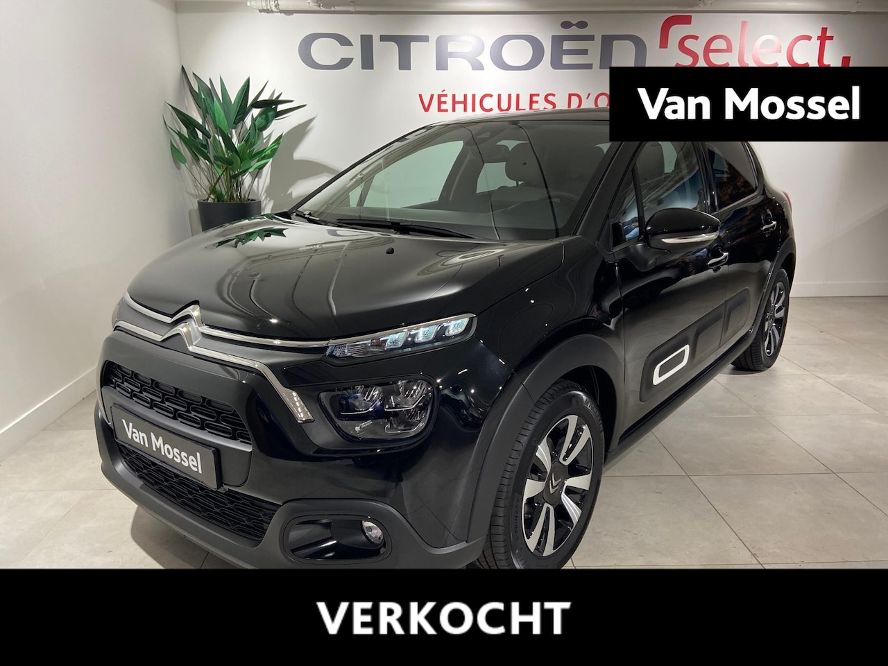 Citroën C3 - 1.2 PureTech Max UNIEKE KM STAND | NAVI | CAMERA - AutoWereld.nl