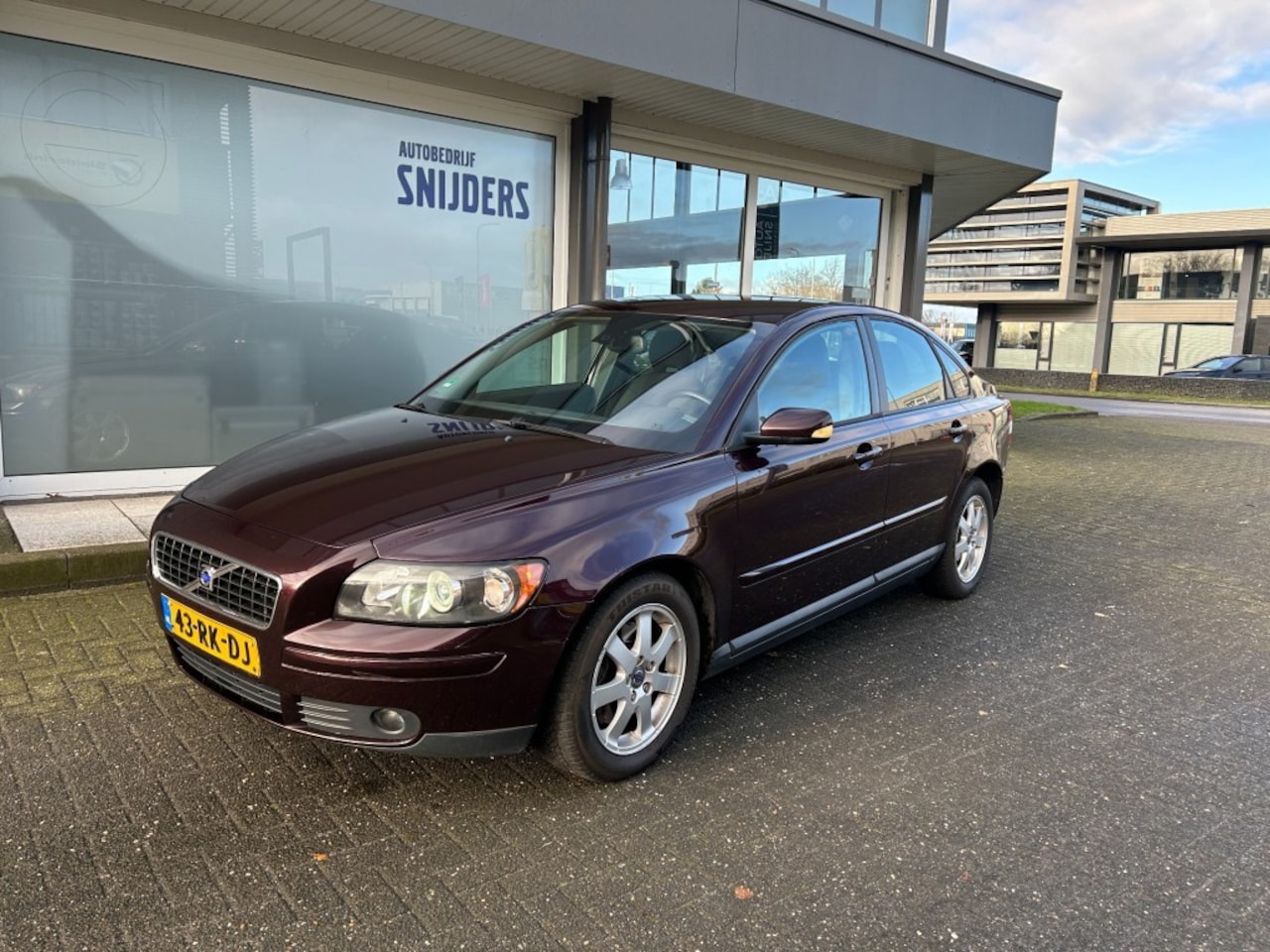 Volvo S40 - 2.4 MOMENTUM GEARTRONIC - AutoWereld.nl