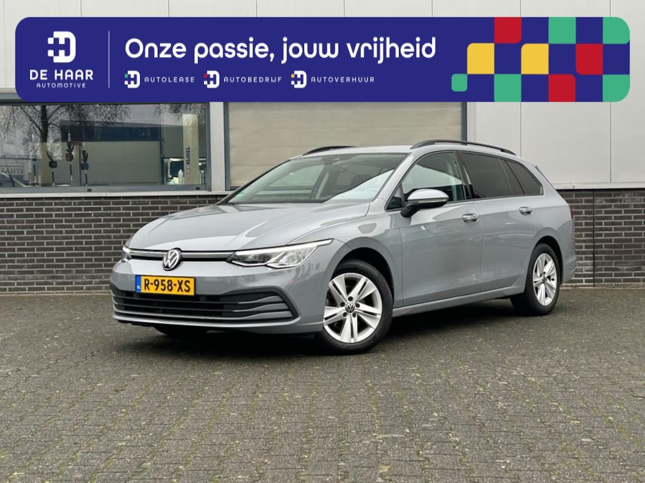 Volkswagen Golf - 1.5 ETSI Life Busin. - LED - Parkeercamera - Navi - Stoelverwarm - AutoWereld.nl