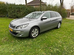 Peugeot 308 - 1.2 SW - panoramadak - navigatie - ecc - zeer nette staat