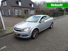 Opel Astra Cabriolet - 1.6 - tekst lezen