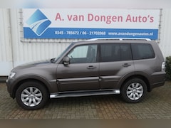 Mitsubishi Pajero - 3.2 DI-D INSTYLE Automaat 7Pers, Navi, Pano, Camera