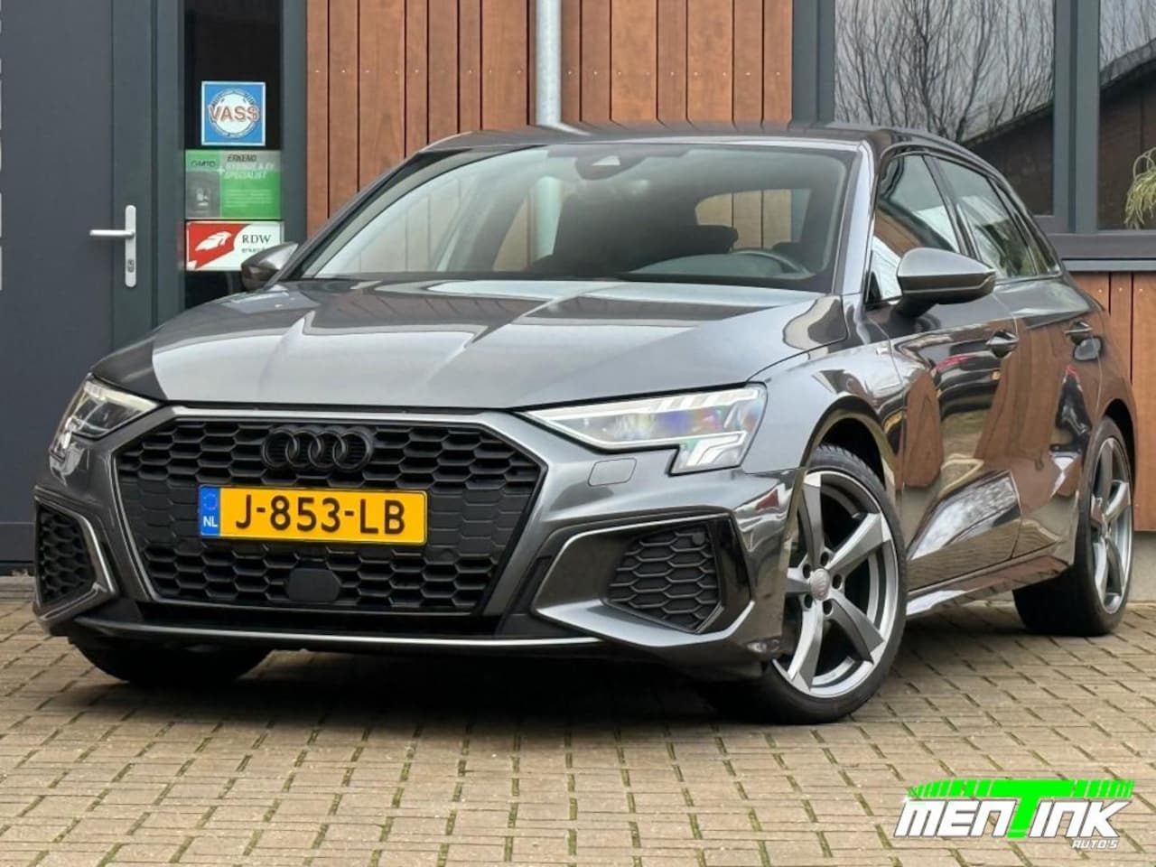 Audi A3 - 35 TFSI 2x S-Line S-Tronic N.A.P. 18'' led - AutoWereld.nl