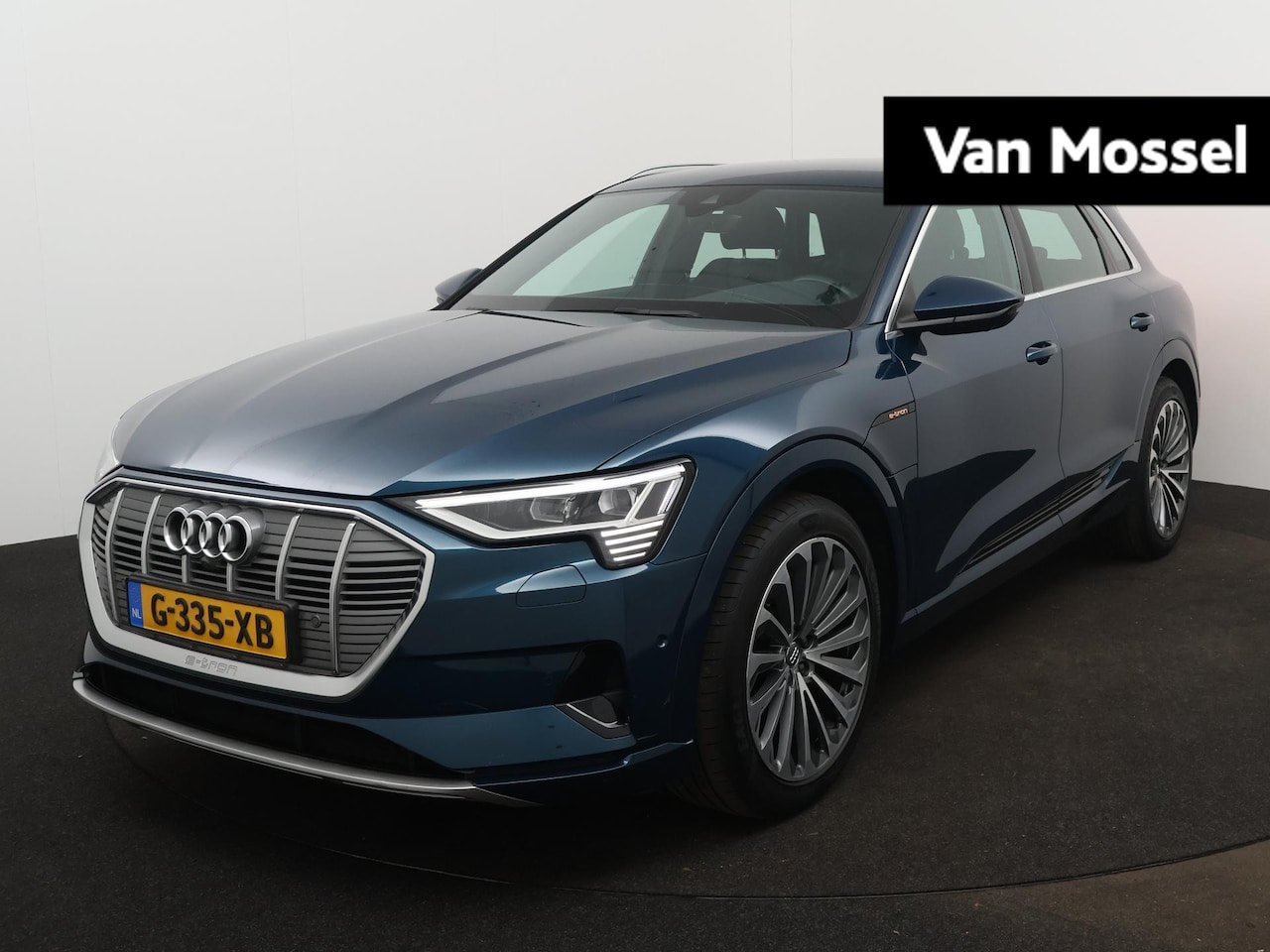 Audi e-tron - e-tron 55 quattro advanced 95 kWh 360 PK | S-line | Automaat | Navigatie | 360 Camera | Cr - AutoWereld.nl