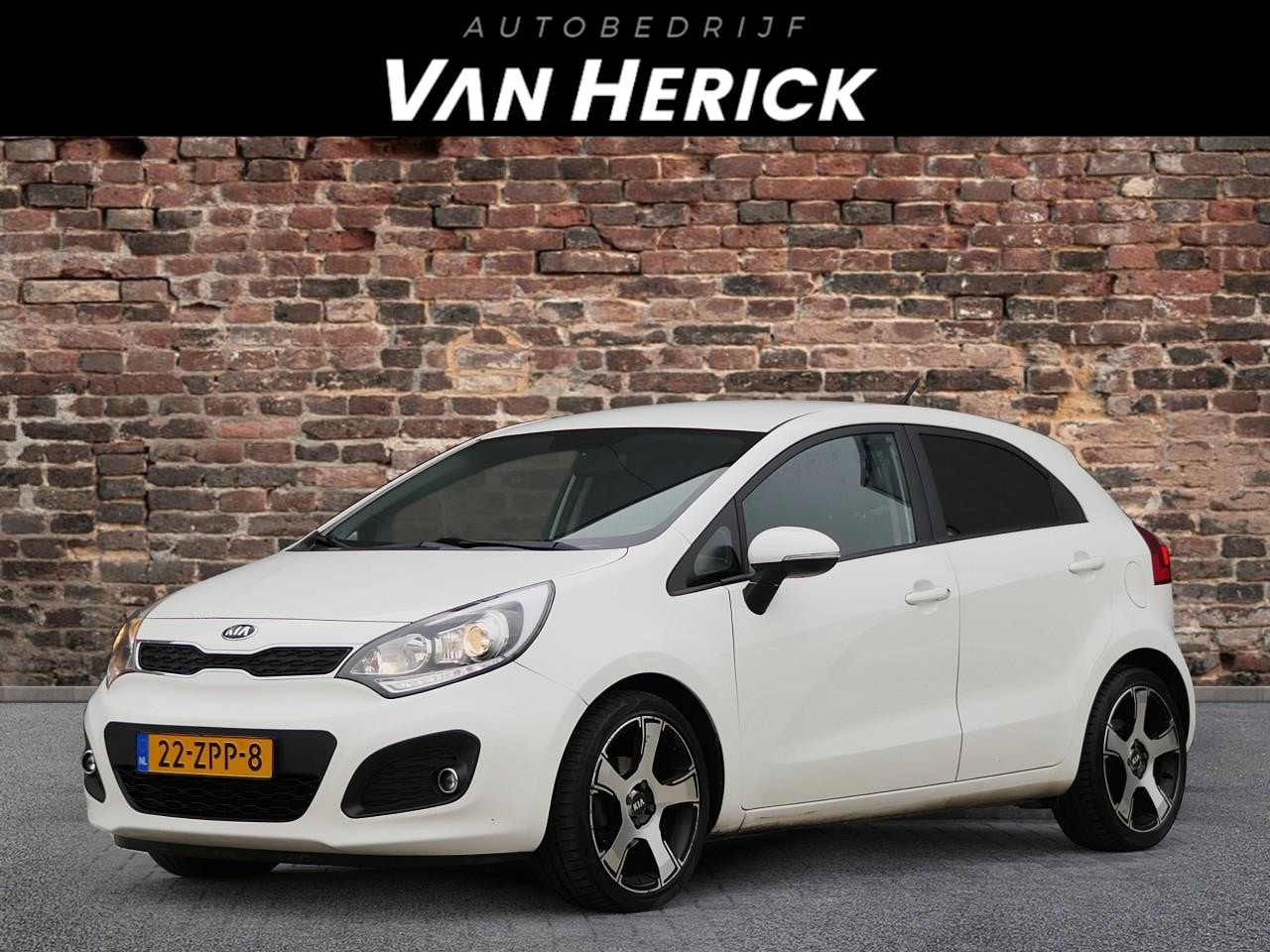 Kia Rio - 1.2 CVVT Design Edition | Cruise | Airco - AutoWereld.nl