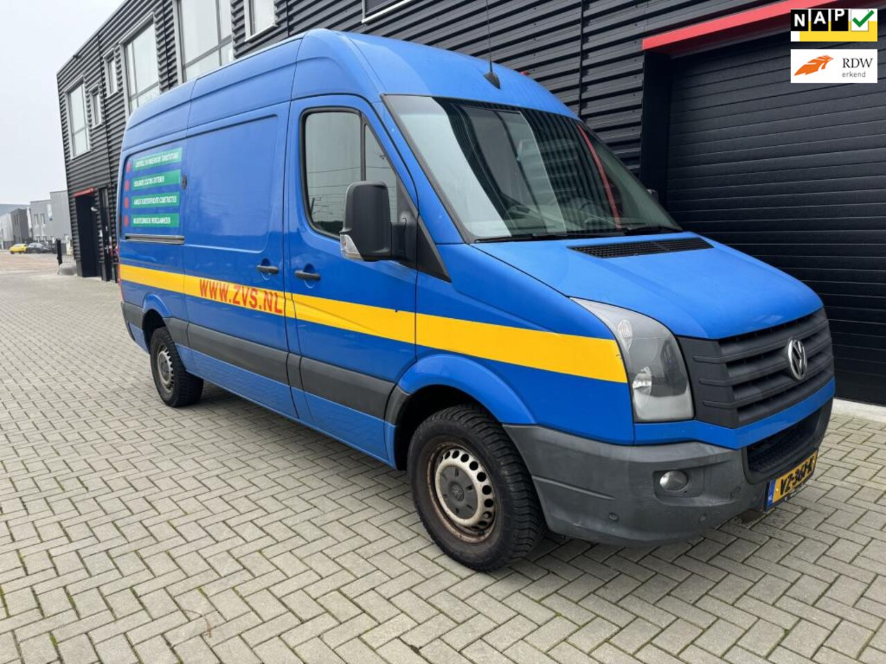 Volkswagen Crafter - 35 2.0 TDI L2H1 / EURO 6! CRUISE CONTROL / CAMERA / NAVIGATIE / PARKEER SENSOREN / 1E EIGE - AutoWereld.nl