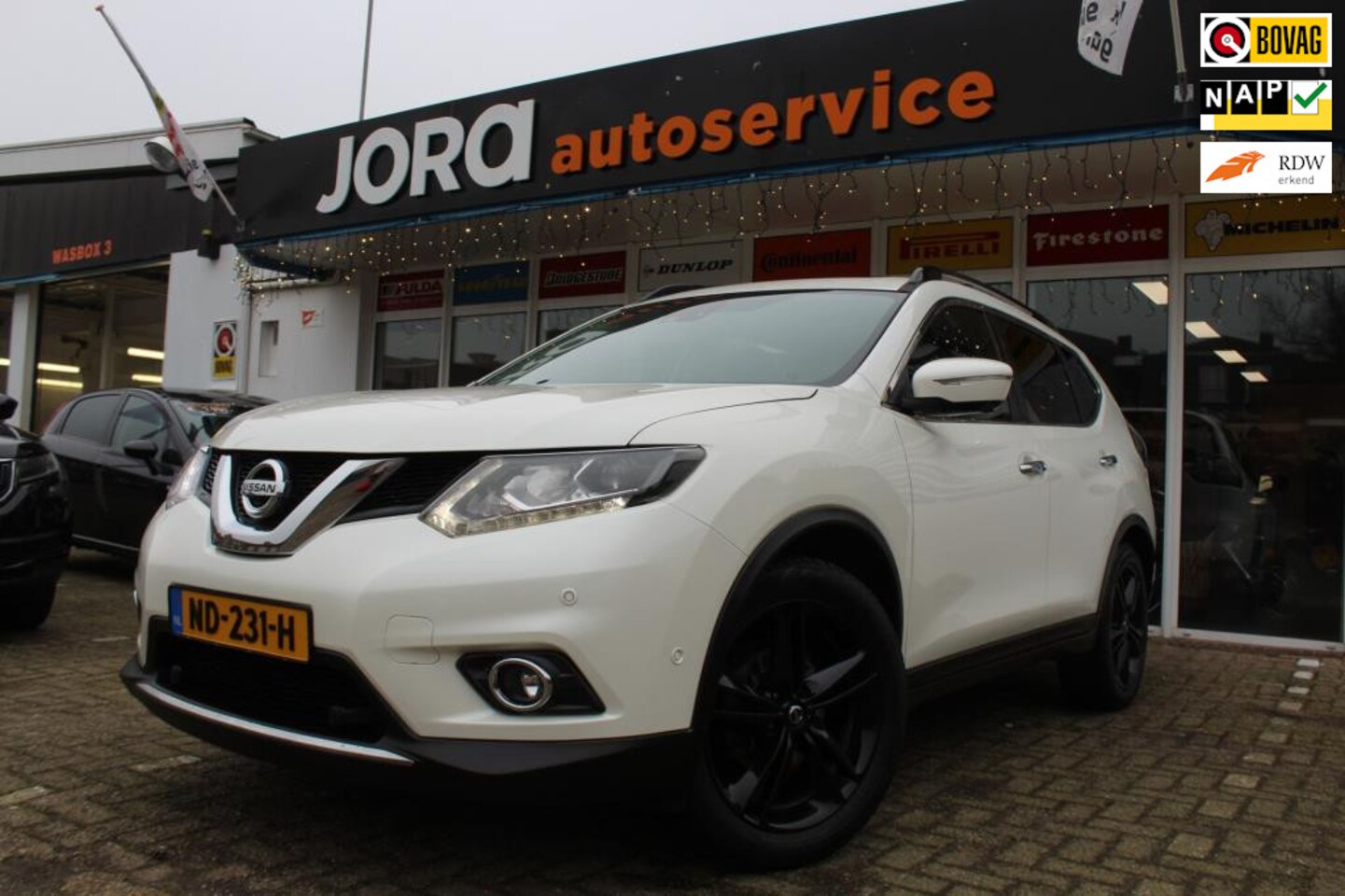 Nissan X-Trail - 1.6 DIG-T Tekna 1.6 DIG-T Tekna - AutoWereld.nl