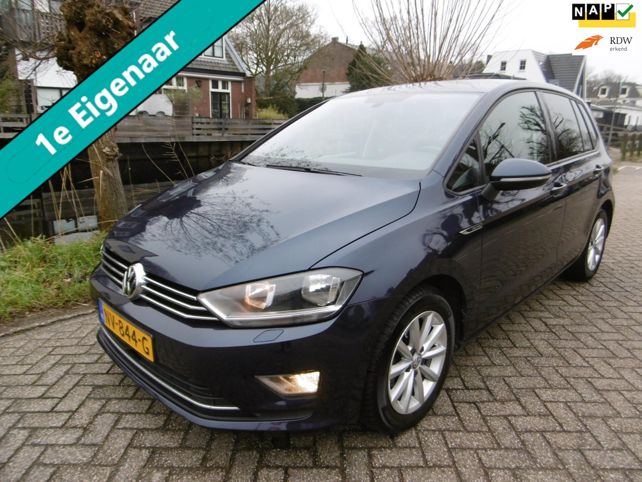 Volkswagen Golf Sportsvan - 1.2 TSI 110pk Automaat Clima Navi Trekhaak 1e eig. - AutoWereld.nl