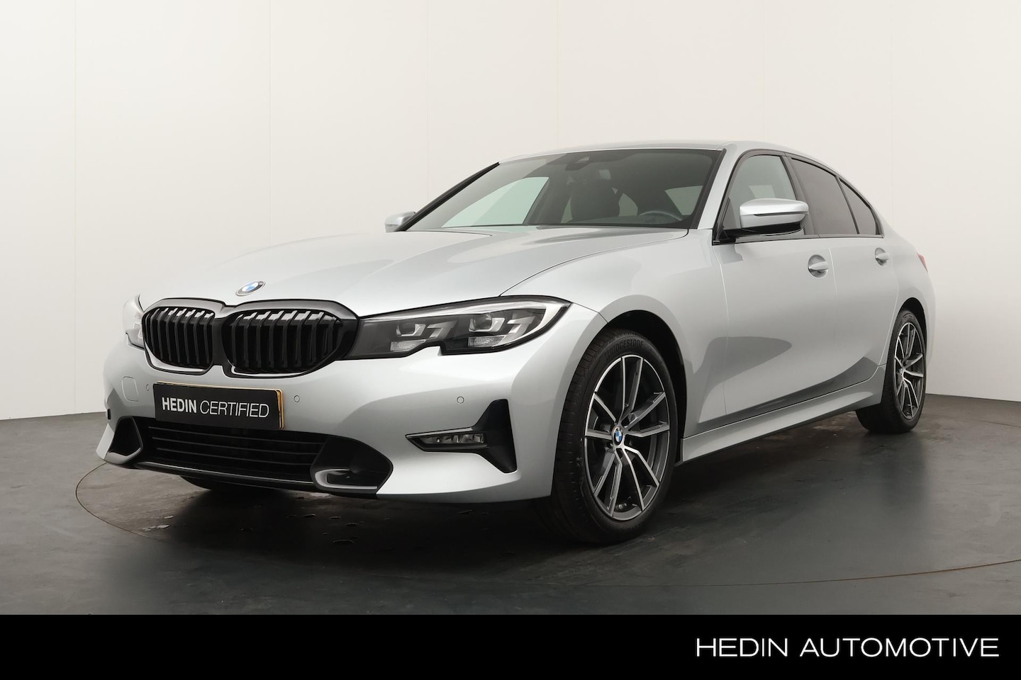 BMW 3-serie - 318i Executive Edition Sportline Aut. | Navigatie | Climate Control | Sportstoelen | Lane - AutoWereld.nl