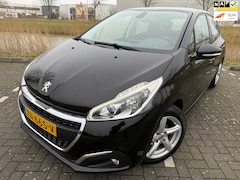 Peugeot 208 - 1.2 PureTech Signature*CarPlay*Automaat*CAMERA*NAVI*CRUISE*APK*NAP*VELGEN