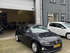 Volkswagen Polo - 1.0 Benzine CRUISE STOELVERWARMING PDC LED