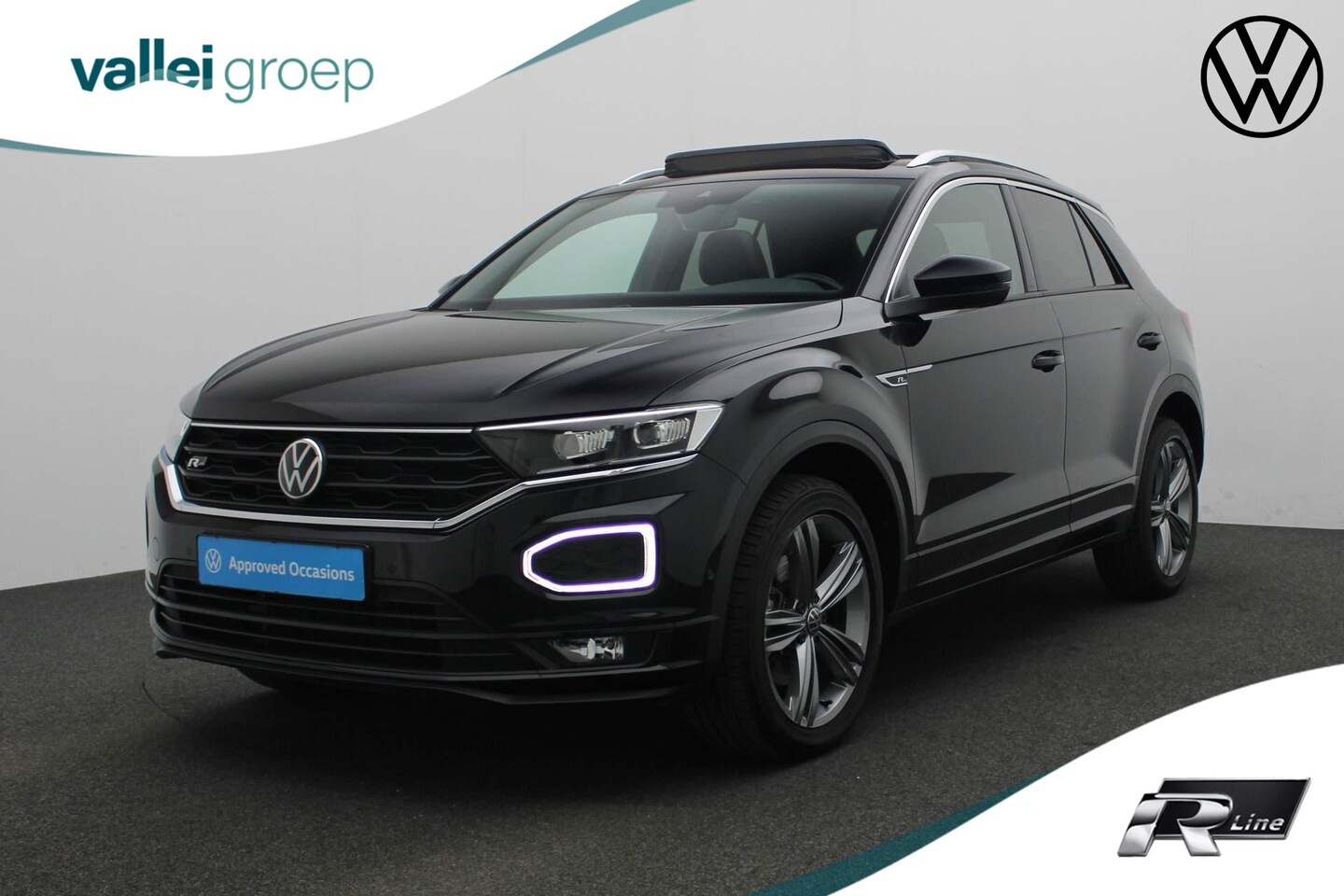 Volkswagen T-Roc - 1.5 TSI 150PK DSG Sport Business R / R-Line | Pano | Trekhaak | Adaptief onderstel | Camer - AutoWereld.nl