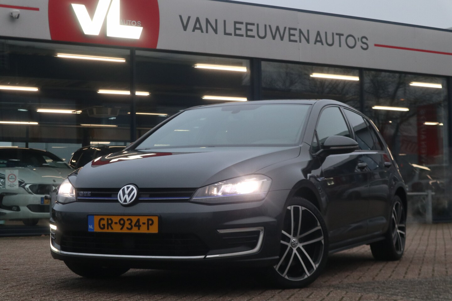 Volkswagen Golf - 1.4 TSI GTE | Nieuw Binnen | Navigatie | Panorama | 18'' Inch velgen | - AutoWereld.nl