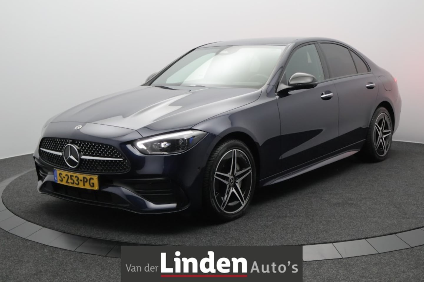 Mercedes-Benz C-klasse - 300 e AMG Line Plug-In Hybrid | Leer | Camera | Elektr. Stoelen | Navi - AutoWereld.nl