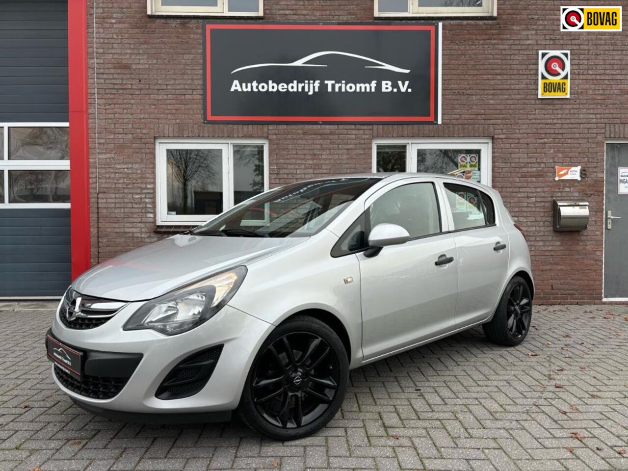 Opel Corsa - 1e EIGENAAR- CRUISECONTROL- AIRCO- LICHTMETALEN VELGEN..!! - AutoWereld.nl