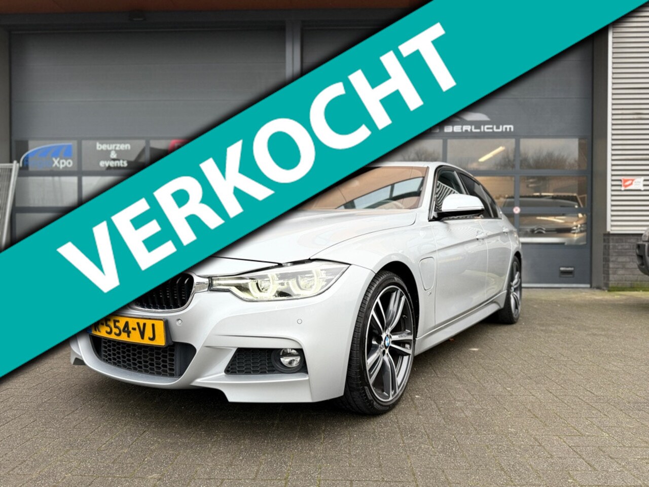 BMW 3-serie - 330e M Sport |VOL OPTIE|PANO|HEAD-UP|M UITVOERING|STOELVERWARMING - AutoWereld.nl