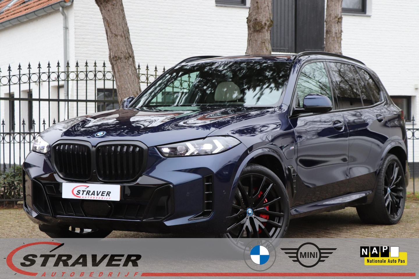 BMW X5 - xDrive50e |M Sport PRO |Bowers & Wilkins |Panoramadak - AutoWereld.nl