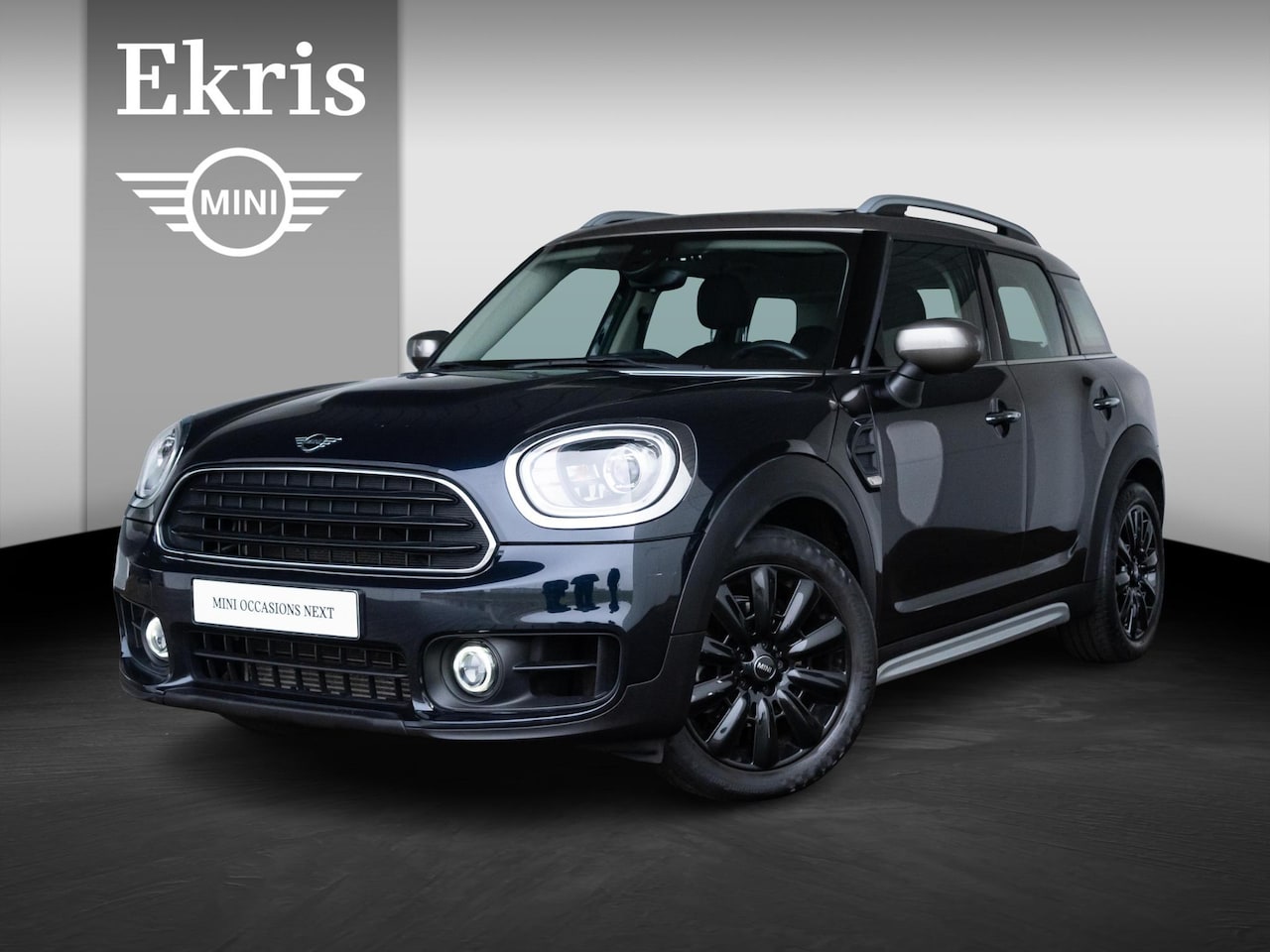 MINI Countryman - Cooper Aut. Business Plus + Panoramadak + 18 inch Pin Spoke zwart - AutoWereld.nl