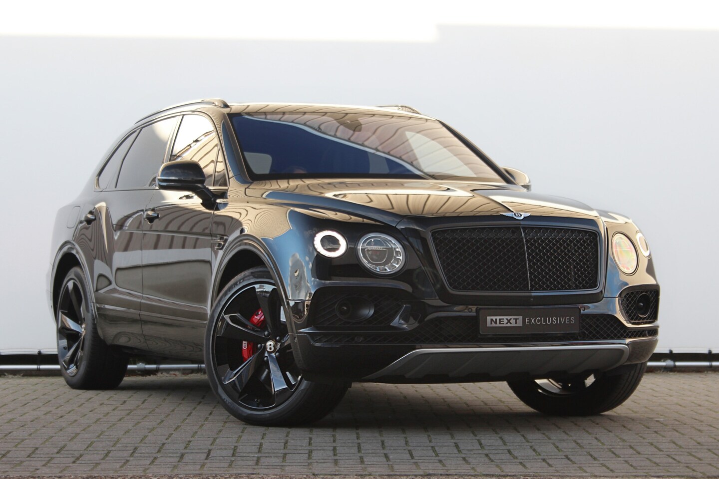 Bentley Bentayga - 4.0 V8 Centenary | Mulliner | Touring | City - AutoWereld.nl