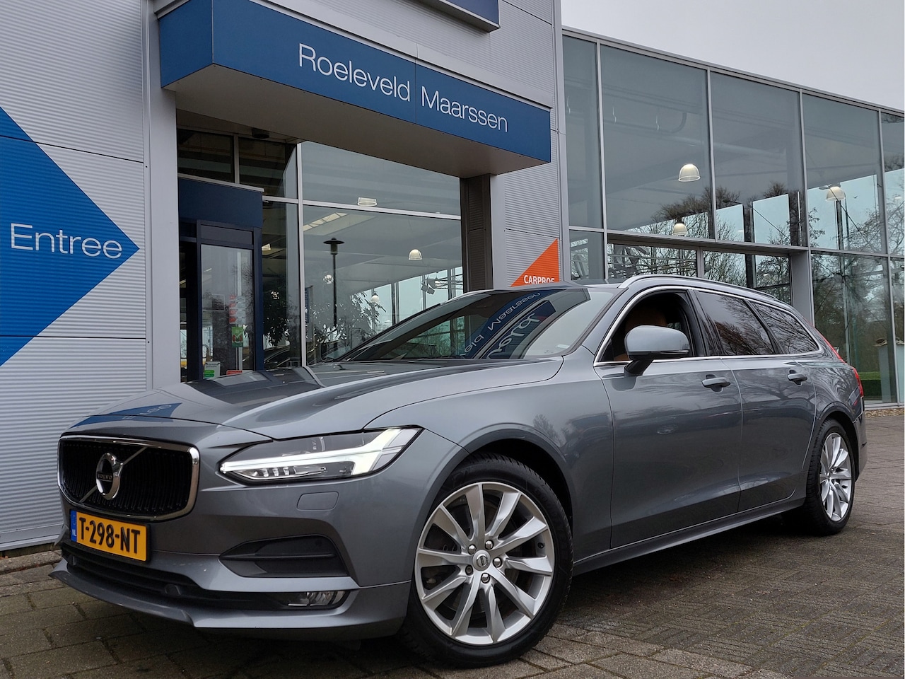 Volvo V90 - 2.0 T4 190pk Automaat Momentum | Internet-Navi | Clima | Adap. Cruise | Leder+Verwarmd+Ele - AutoWereld.nl