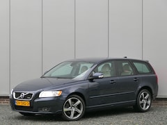 Volvo V50 - D3 5 cilinder Business Pro Edition Leer / Navi / Trekhaak / Stoelverwarming