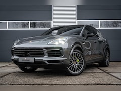 Porsche Cayenne Coupé - 3.0 E-Hybrid |Sport chrono|Matrix-LED| Pano |Trekhaak elektr. |Keyless |BOSE |